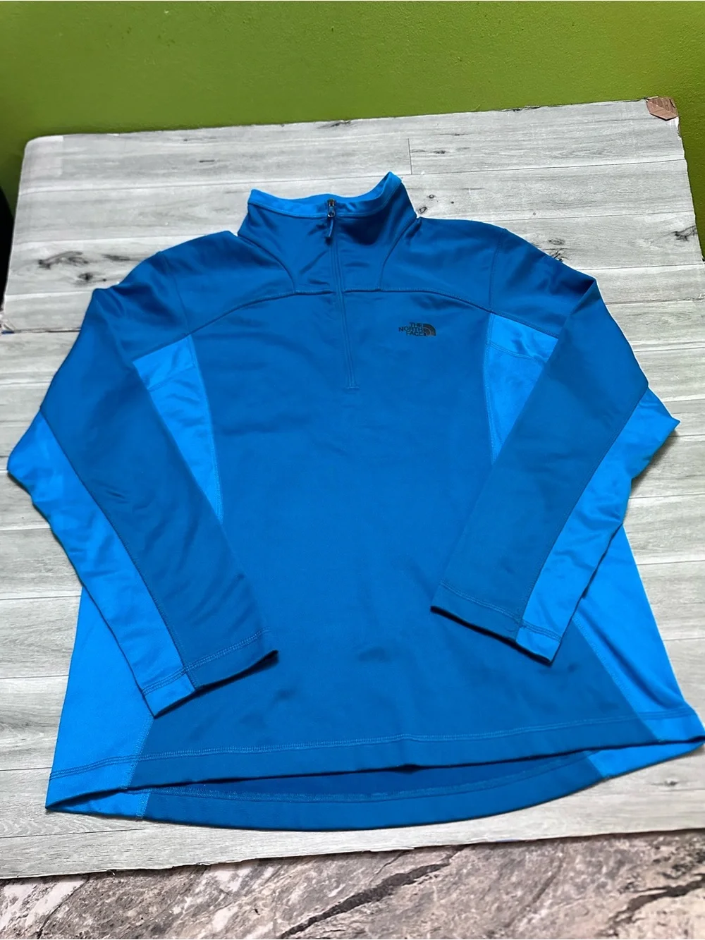 The North Face Men’s Teal Quarter-Zip Performance Pullover M